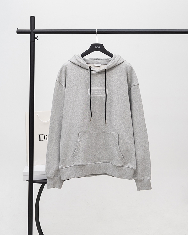 ブランドパーカー正面デザイン